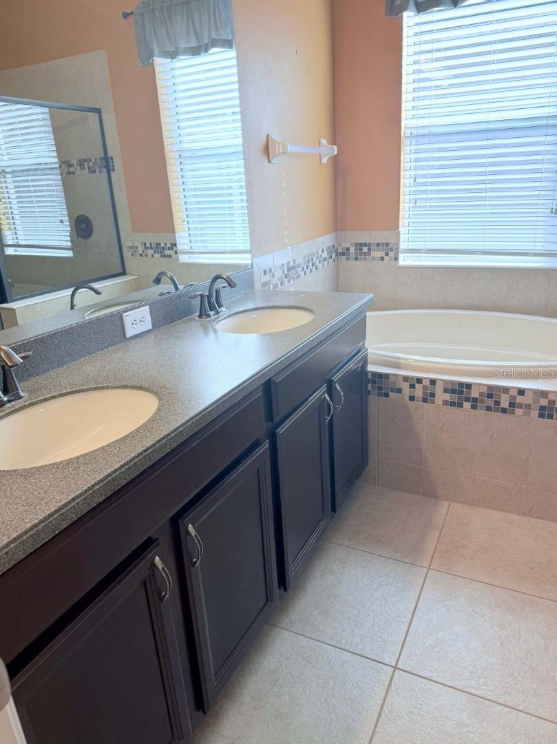 Image 10 of 17 For 12715 Whitney Meadow Way