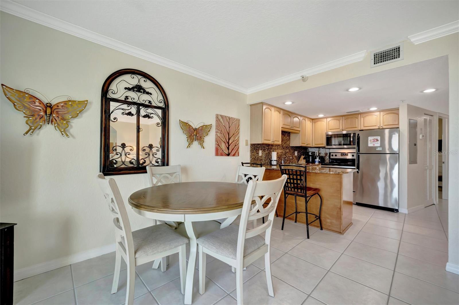 Image 29 of 56 For 11360 Gulf Boulevard 505