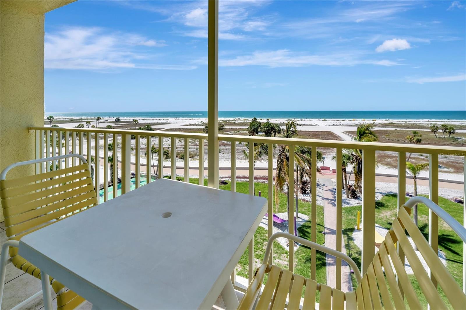 Image 33 of 56 For 11360 Gulf Boulevard 505