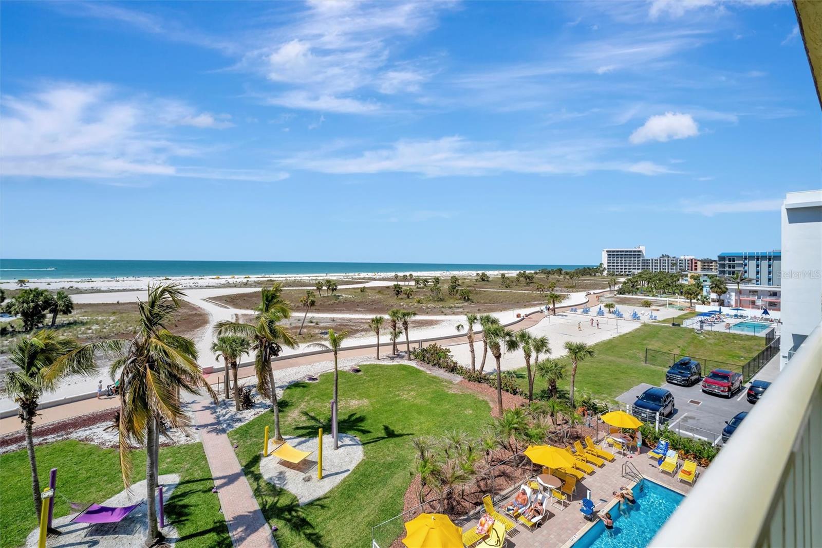 Image 35 of 56 For 11360 Gulf Boulevard 505