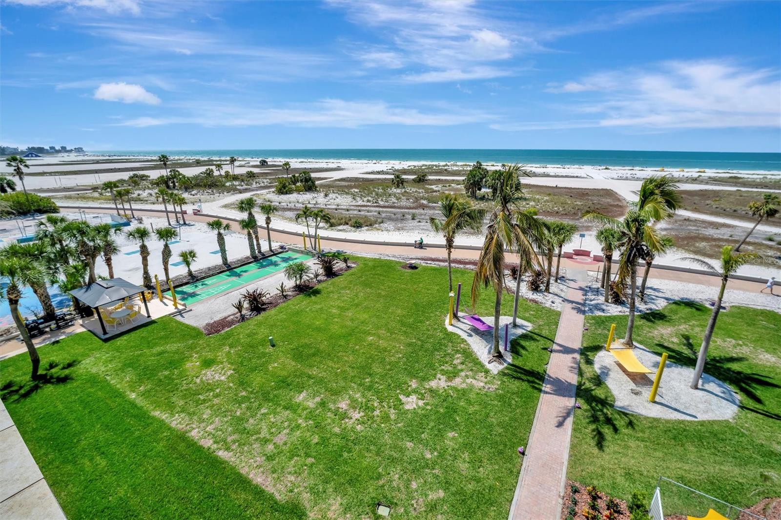 Image 38 of 56 For 11360 Gulf Boulevard 505