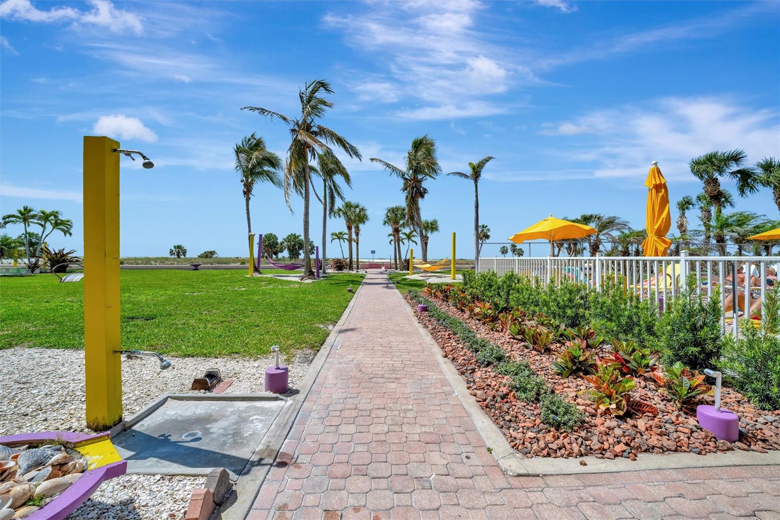 Image 49 of 56 For 11360 Gulf Boulevard 505