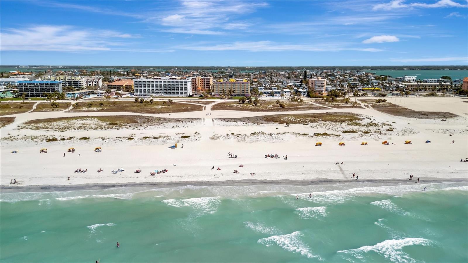 Image 5 of 56 For 11360 Gulf Boulevard 505