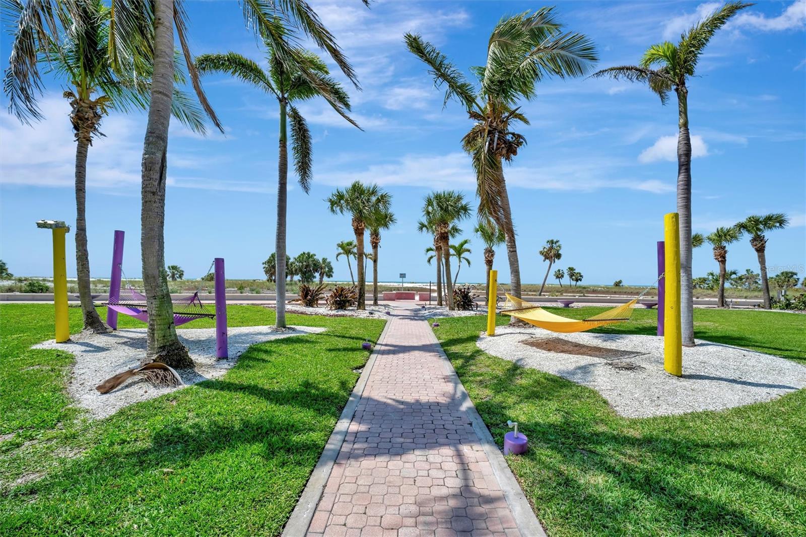 Image 50 of 56 For 11360 Gulf Boulevard 505