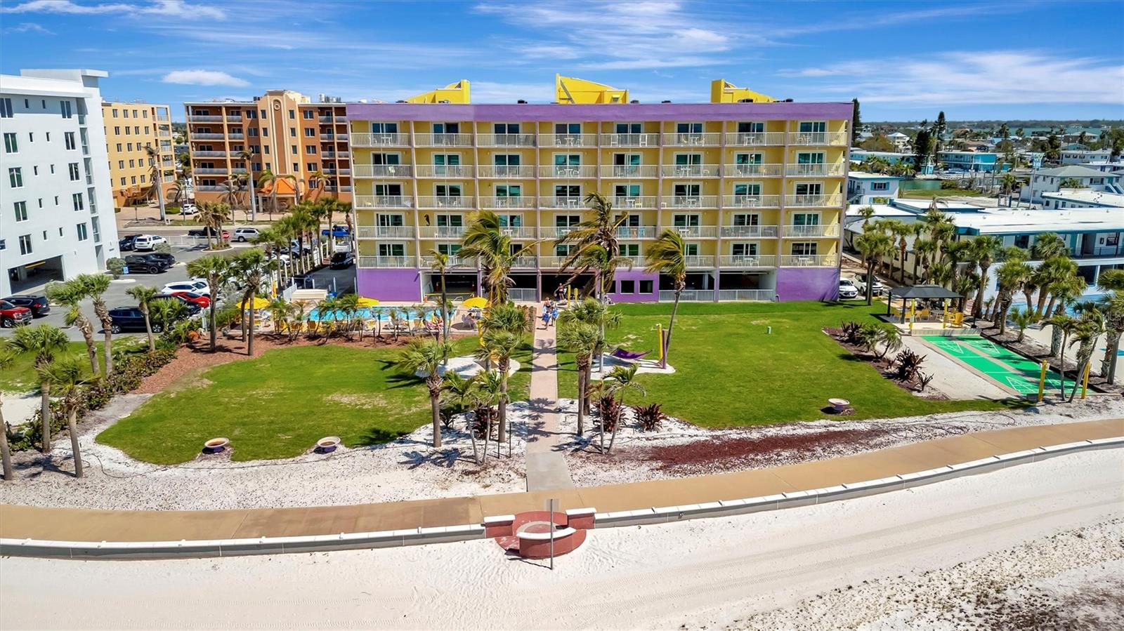 Image 9 of 56 For 11360 Gulf Boulevard 505