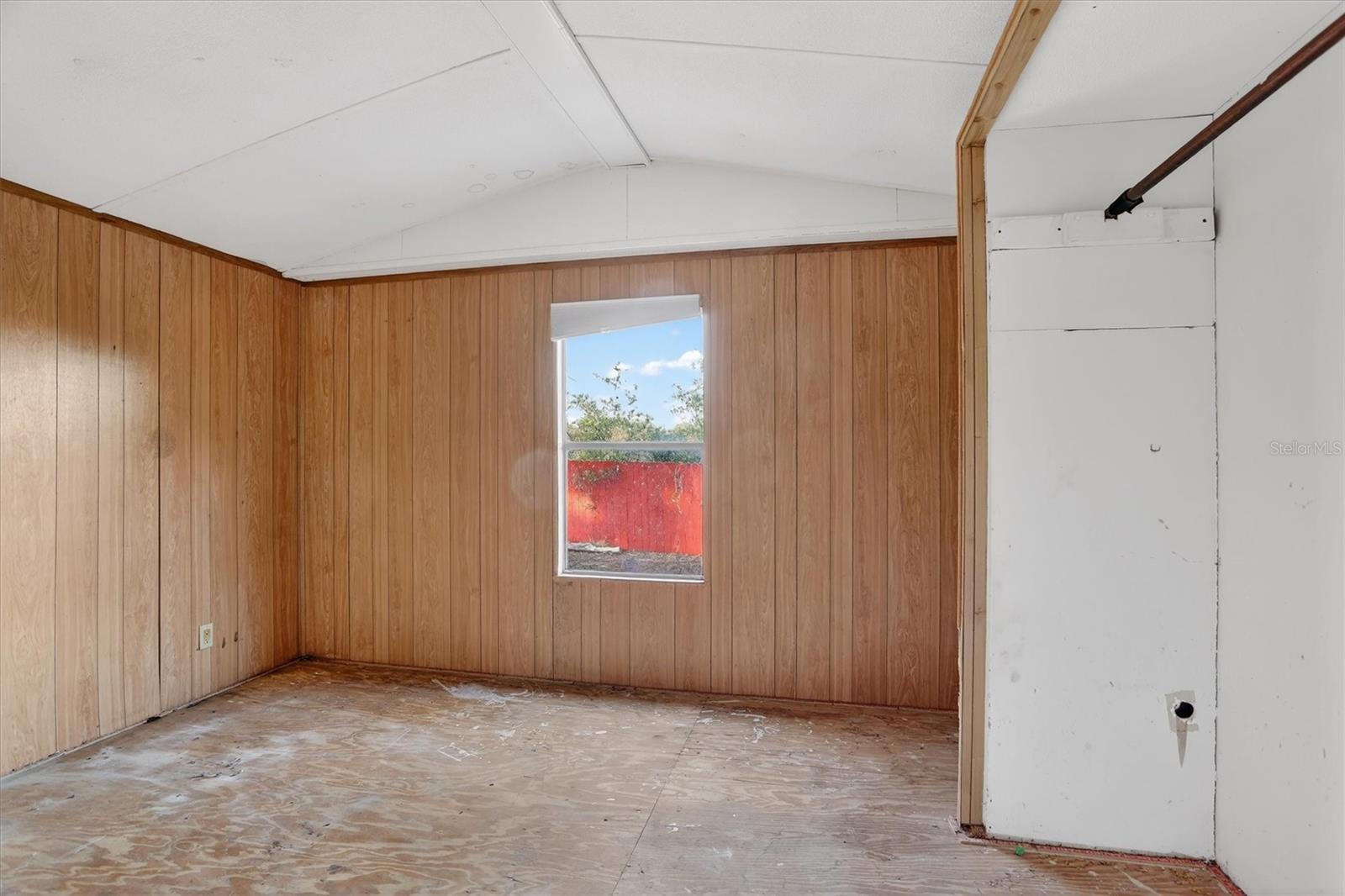 Image 17 of 23 For 18441 Rigsby Road