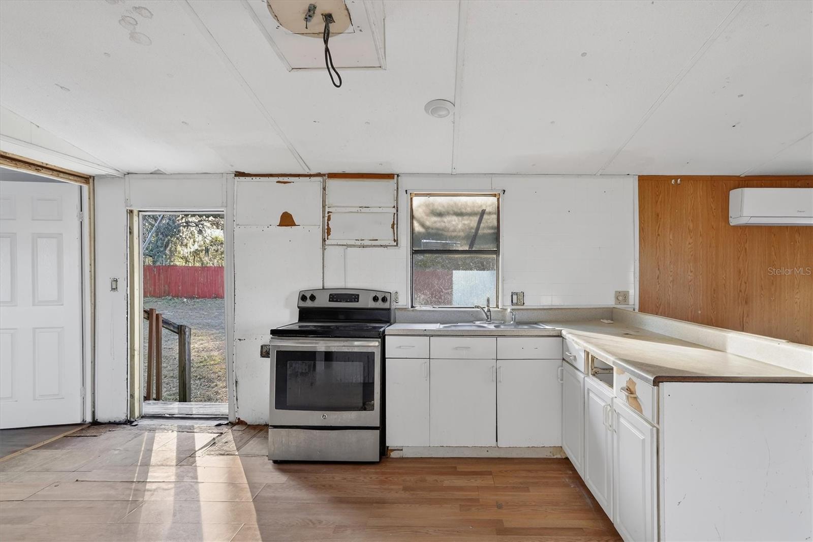 Image 8 of 23 For 18441 Rigsby Road