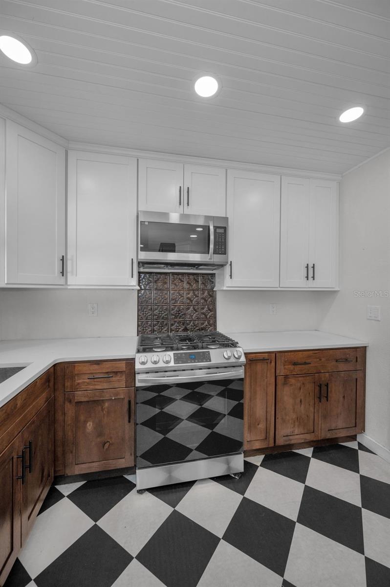 Image 11 of 48 For 1529 Paloma Lane