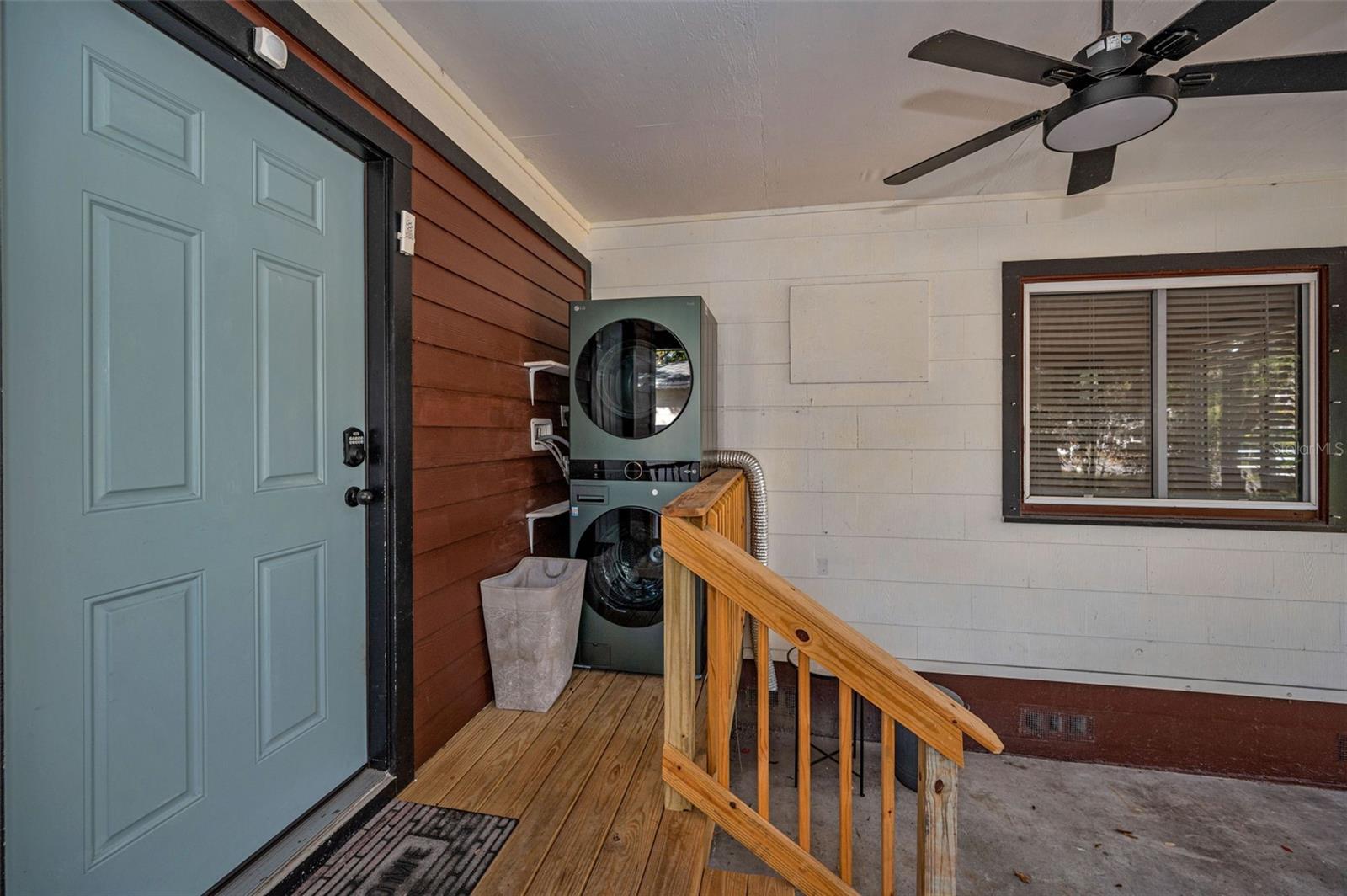 Image 24 of 48 For 1529 Paloma Lane