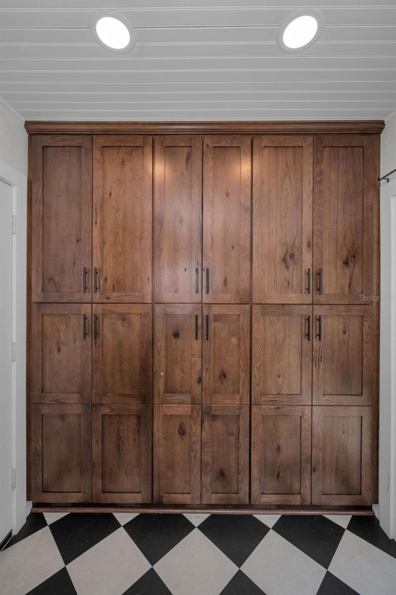 Image 8 of 48 For 1529 Paloma Lane