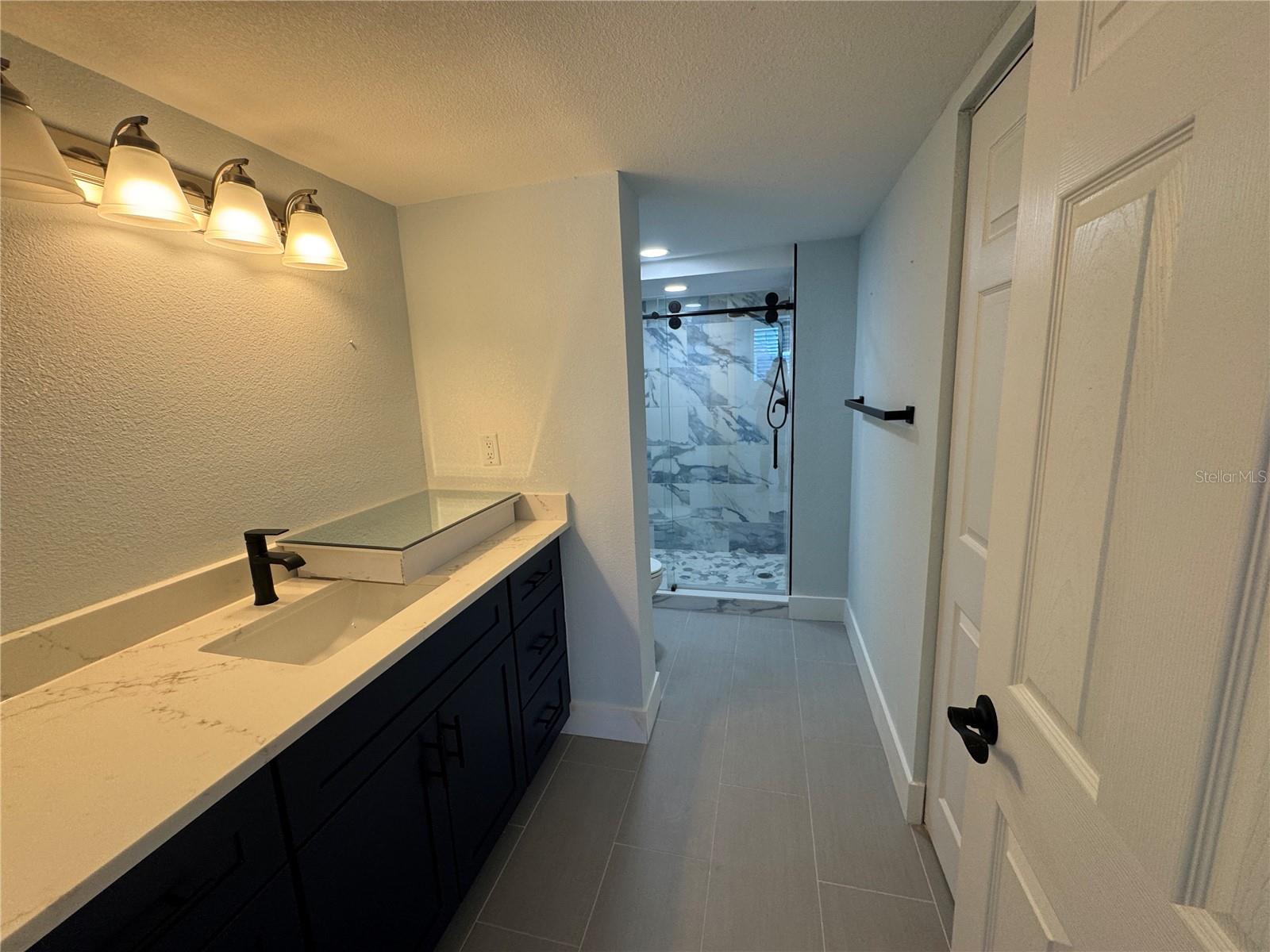 Image 17 of 41 For 7465 Bay Island Drive S 118