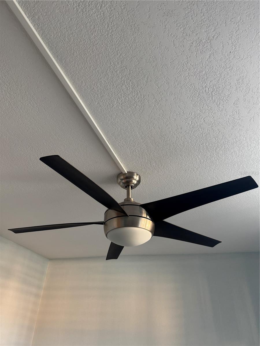 Image 20 of 41 For 7465 Bay Island Drive S 118