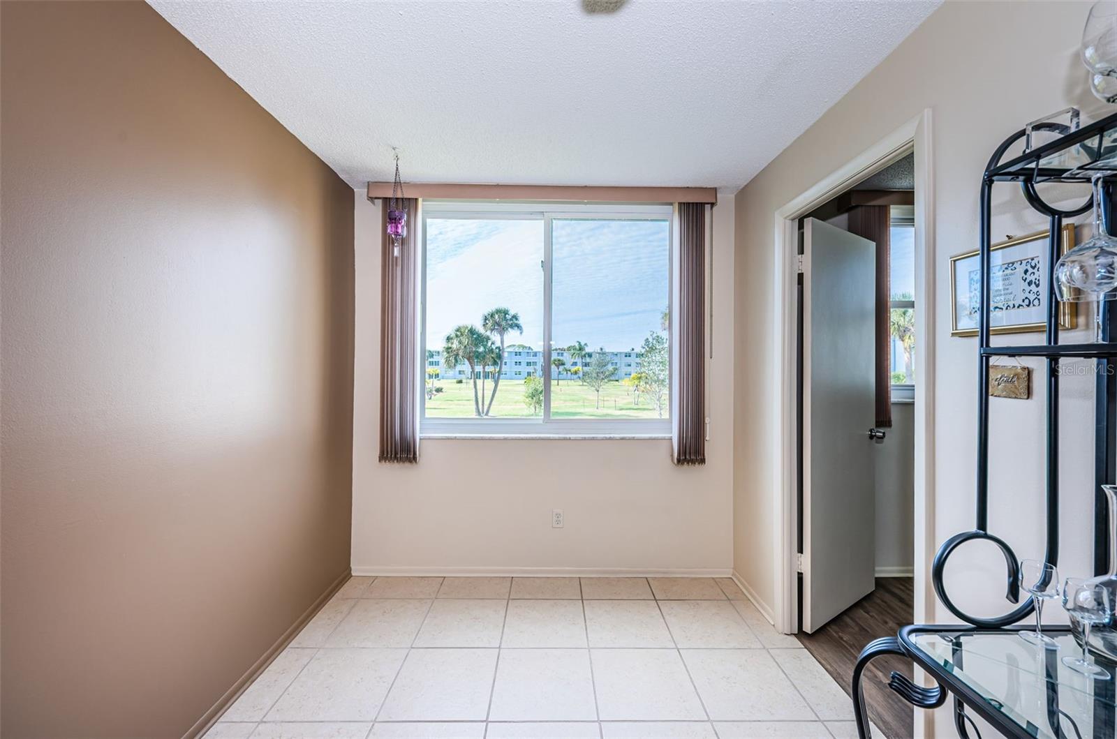 Image 15 of 34 For 4880 Locust Street Ne 227