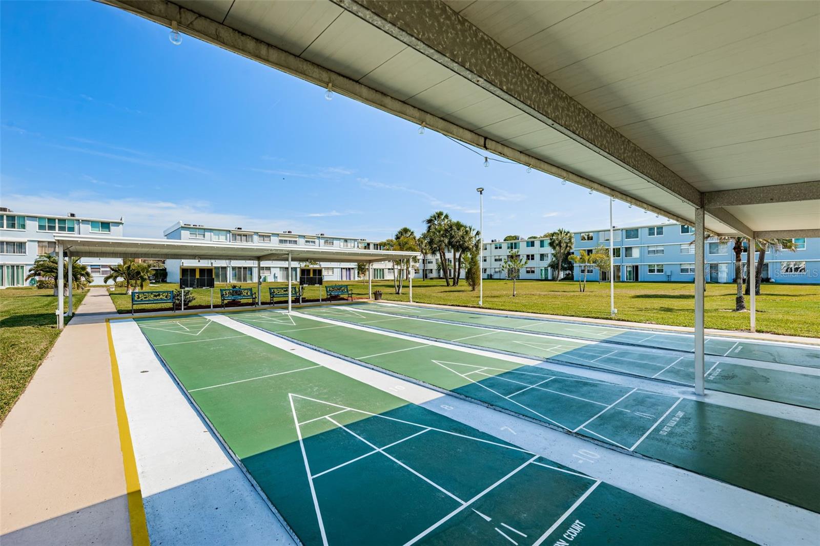 Image 29 of 34 For 4880 Locust Street Ne 227