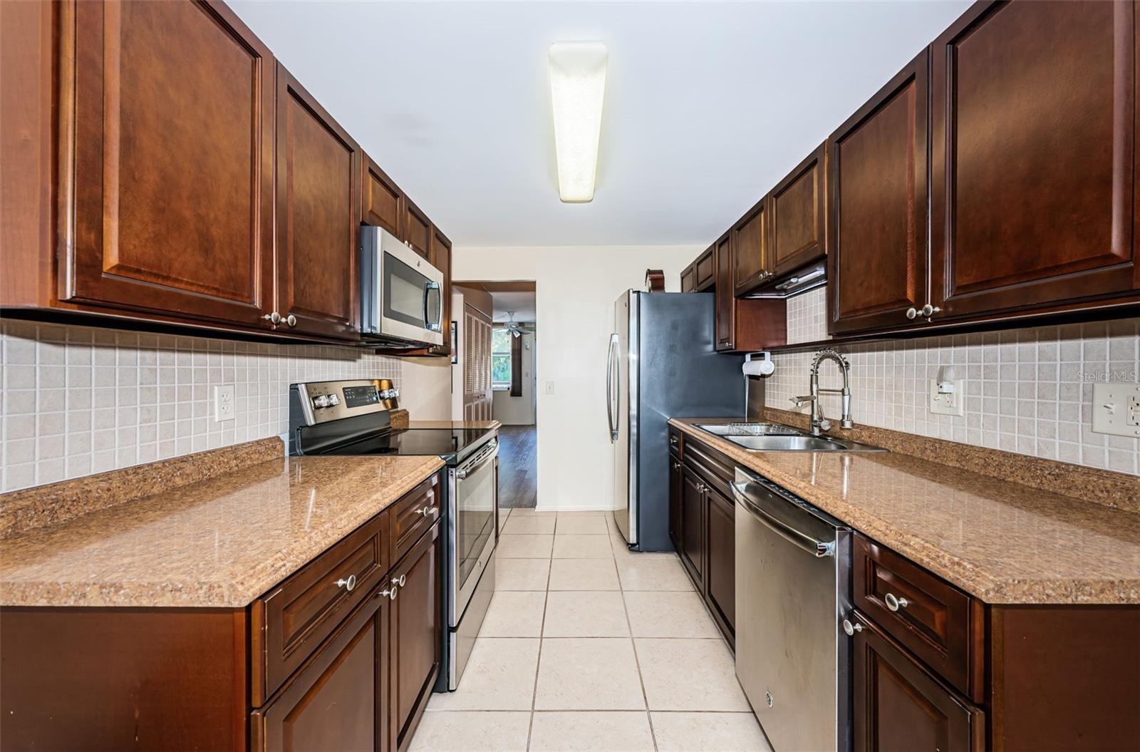 Image 8 of 34 For 4880 Locust Street Ne 227