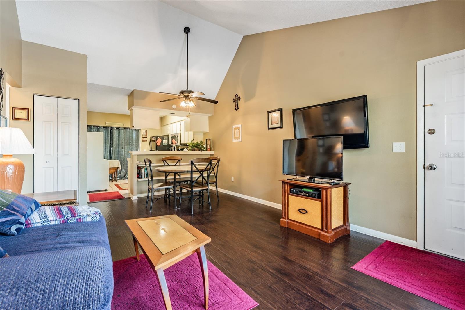 Image 6 of 35 For 6338 Spring Flower Drive 21