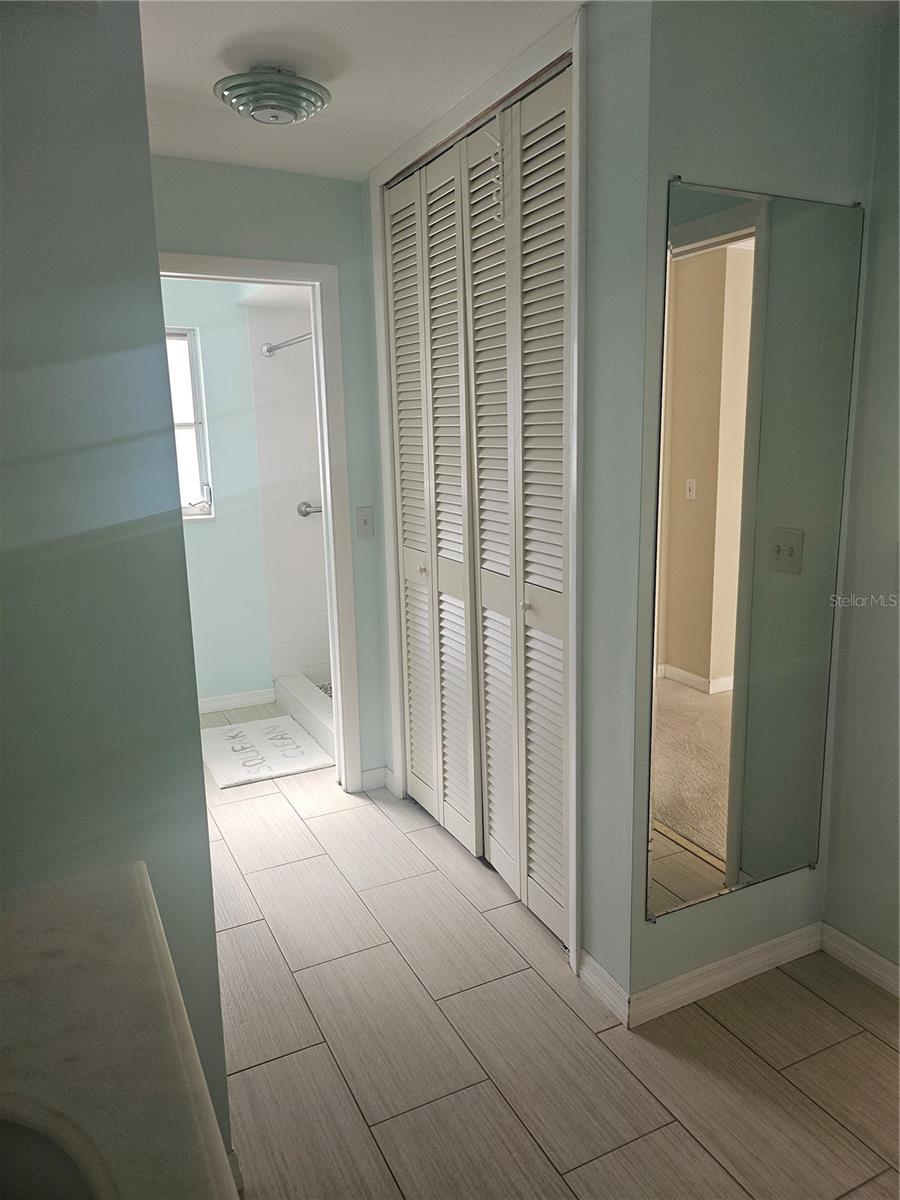 Image 10 of 11 For 332 2nd Street E