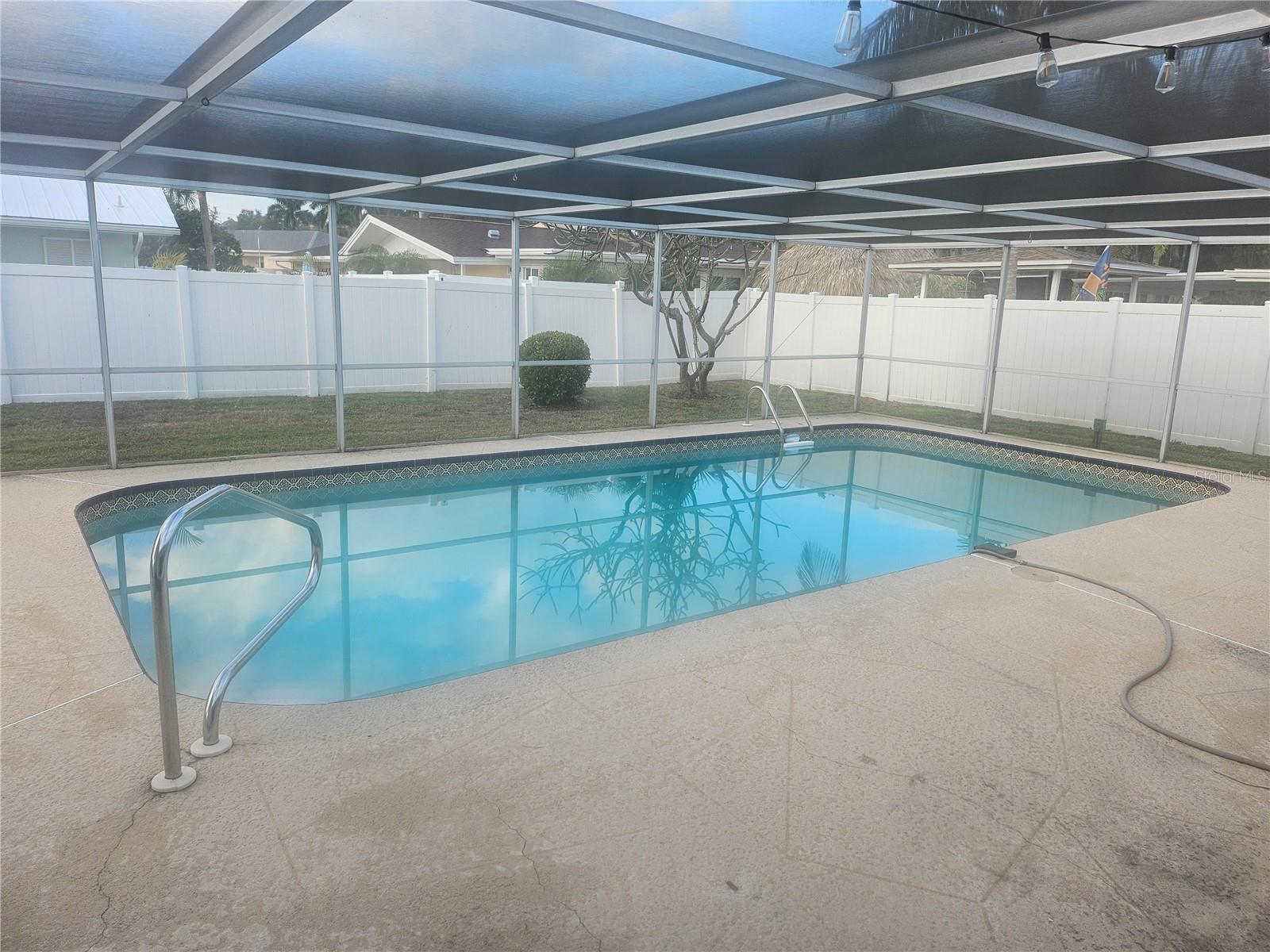 Image 11 of 11 For 332 2nd Street E