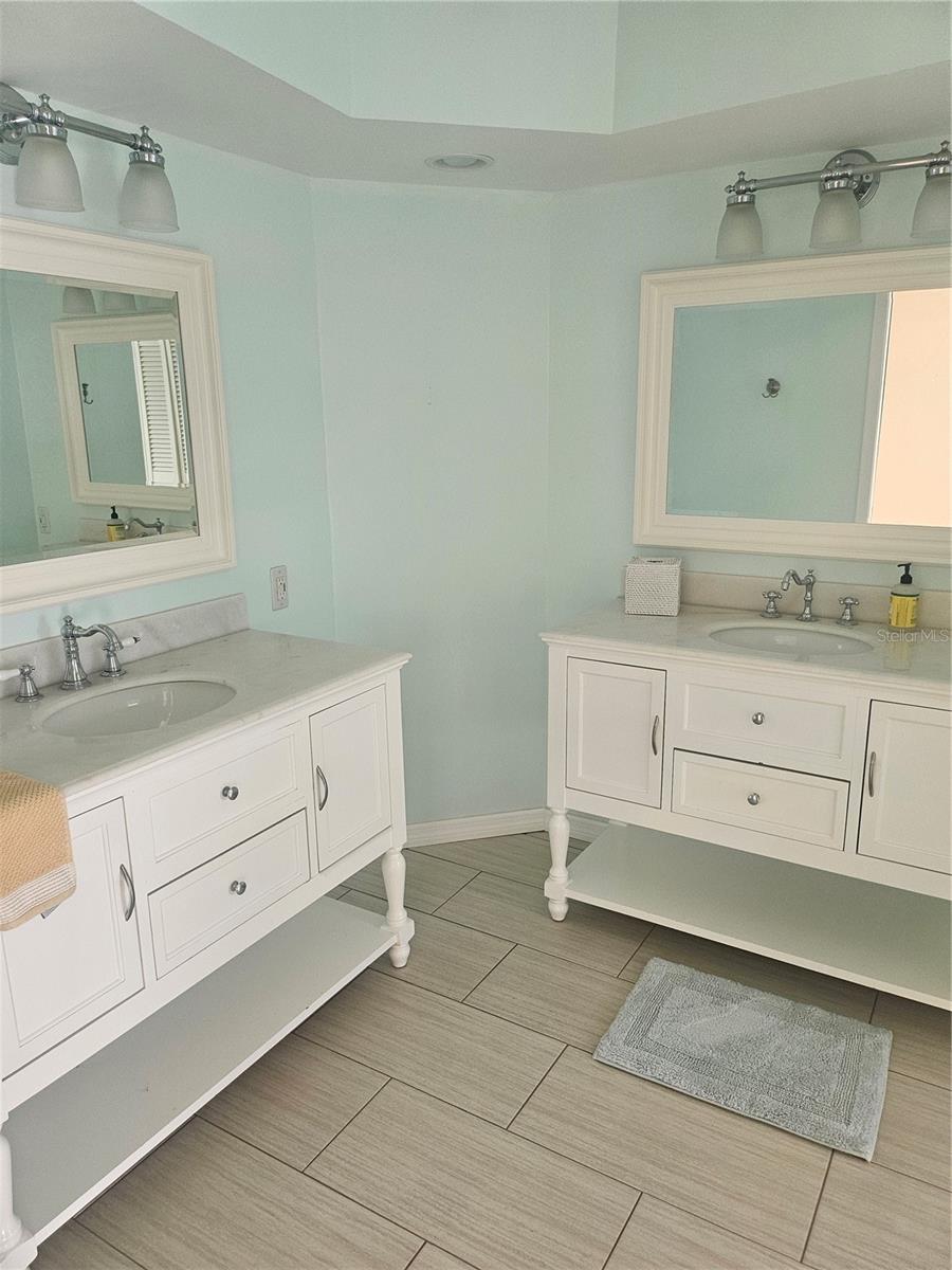 Image 9 of 11 For 332 2nd Street E