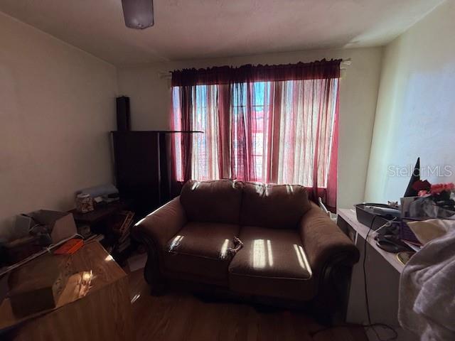 Image 14 of 22 For 6302 Diamond Drive