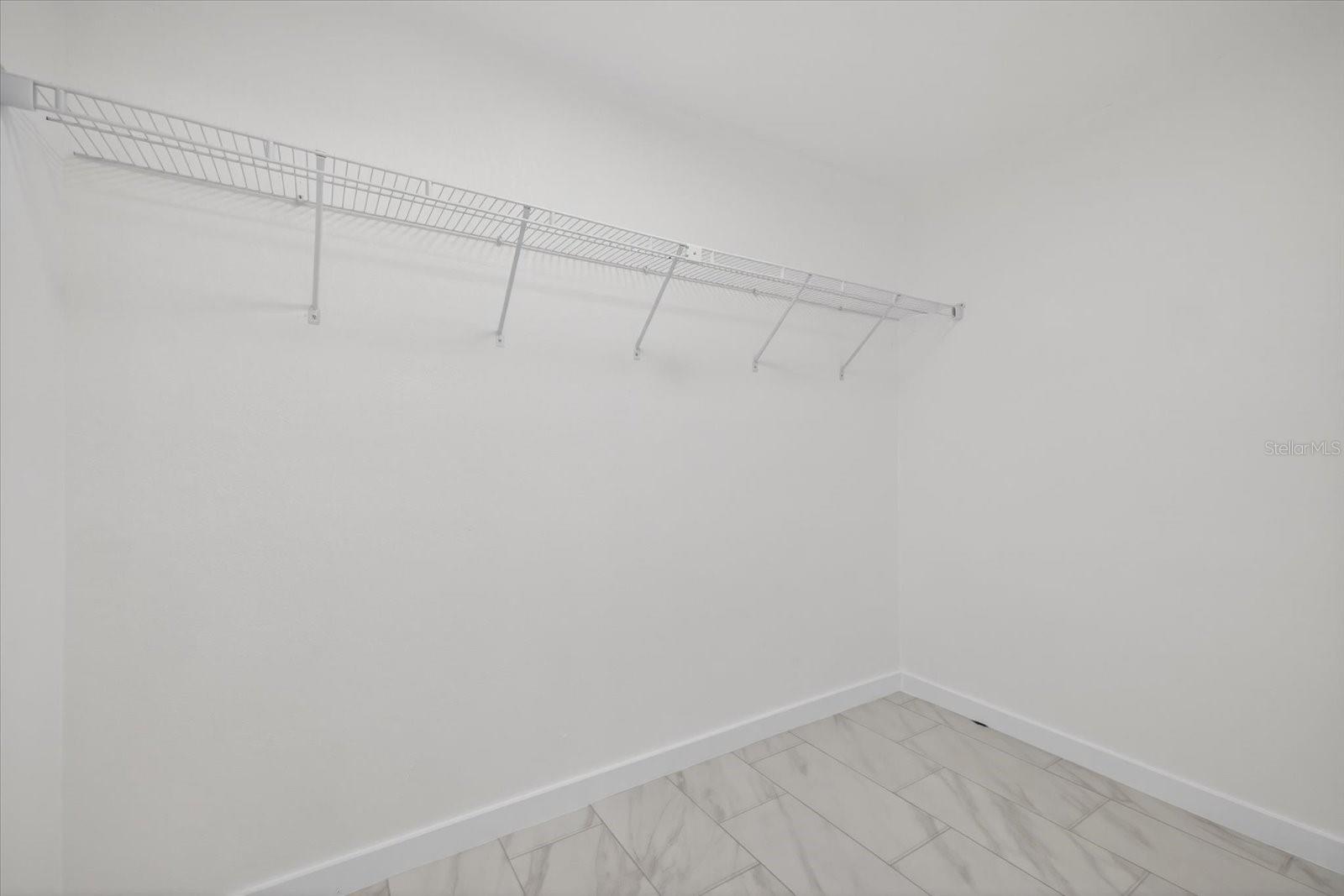 Image 27 of 32 For 9501 Drakemill Court