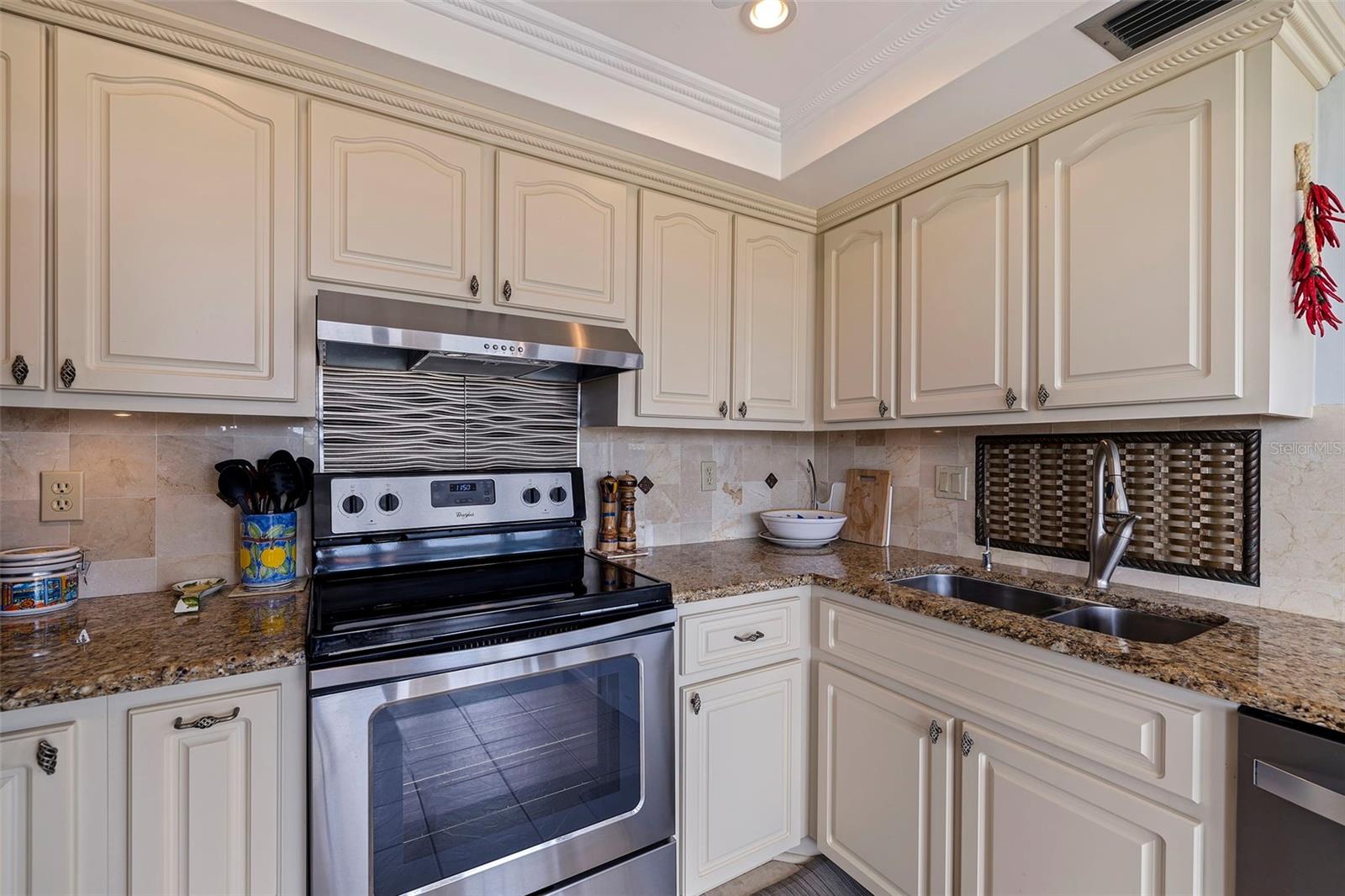 Image 11 of 50 For 6104 Palma Del Mar Boulevard S 404