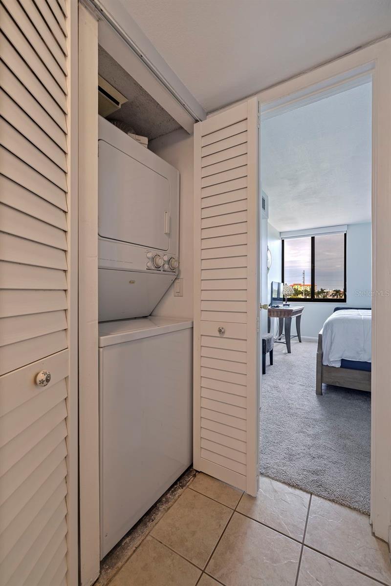 Image 23 of 50 For 6104 Palma Del Mar Boulevard S 404