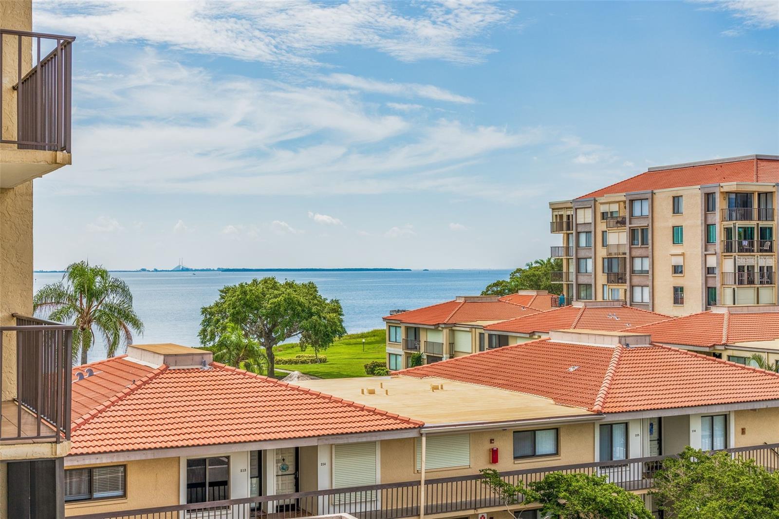 Image 31 of 50 For 6104 Palma Del Mar Boulevard S 404