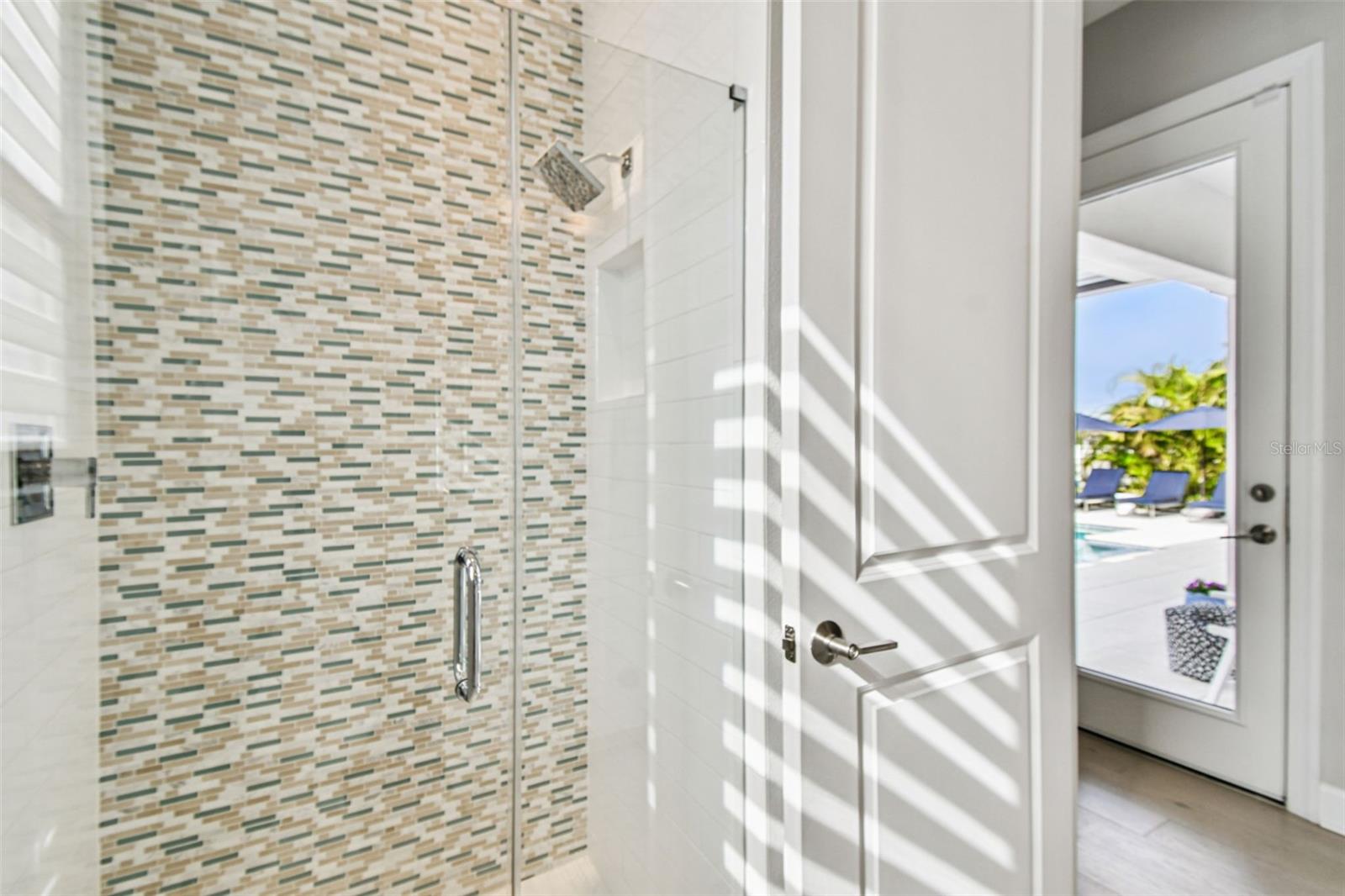 Image 23 of 68 For 4054 Rocky Shores Drive