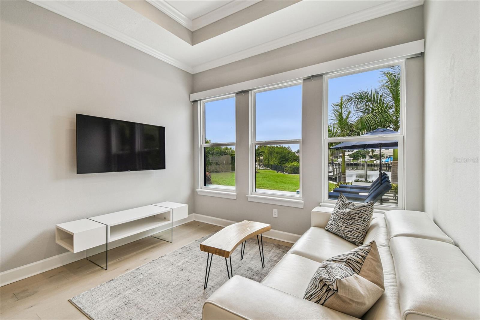 Image 25 of 68 For 4054 Rocky Shores Drive