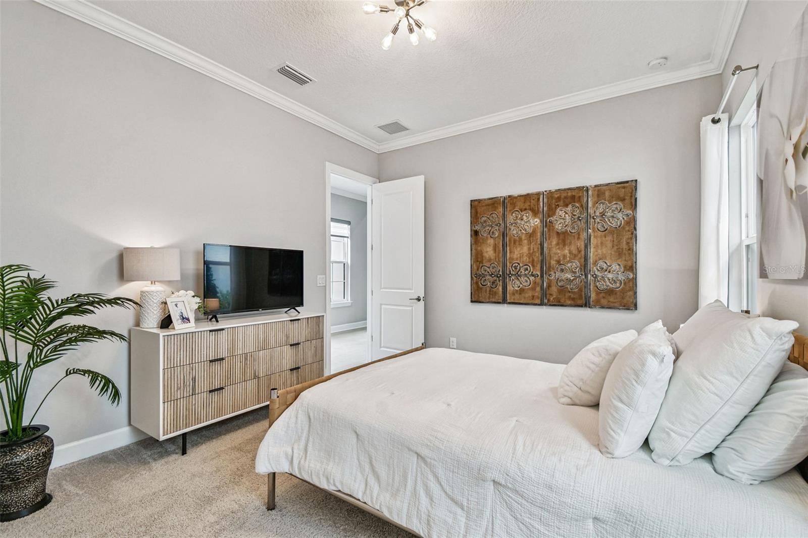 Image 31 of 68 For 4054 Rocky Shores Drive