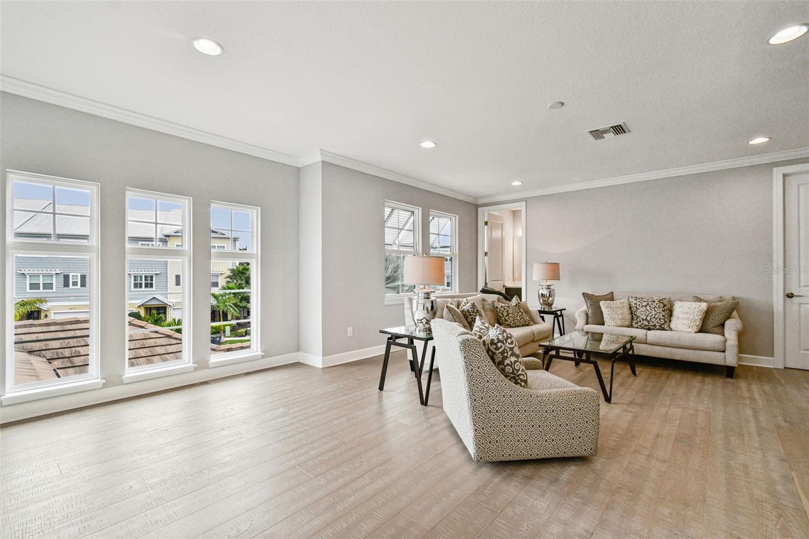 Image 42 of 68 For 4054 Rocky Shores Drive