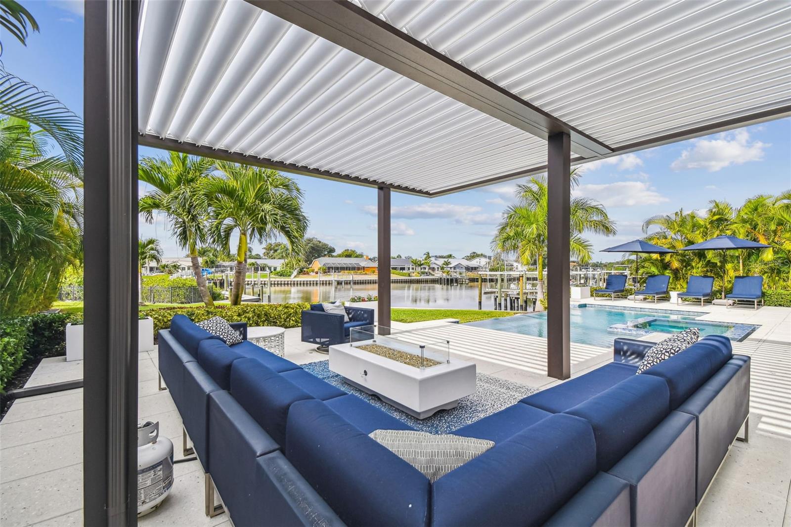 Image 50 of 68 For 4054 Rocky Shores Drive