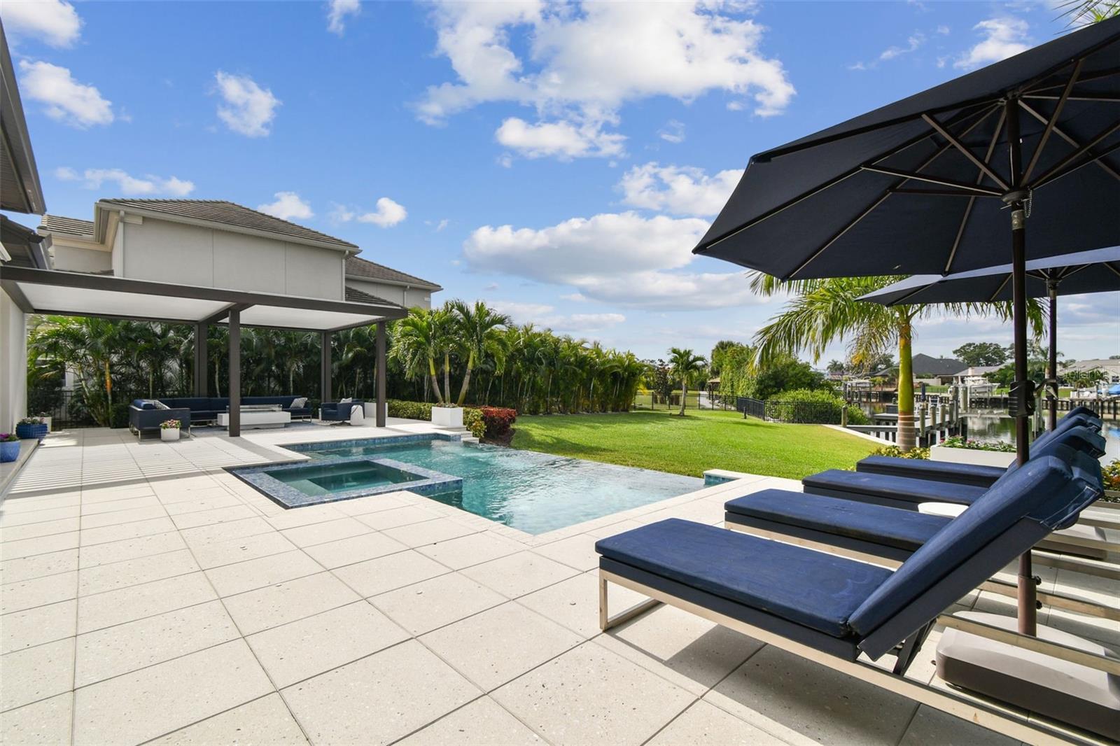 Image 51 of 68 For 4054 Rocky Shores Drive