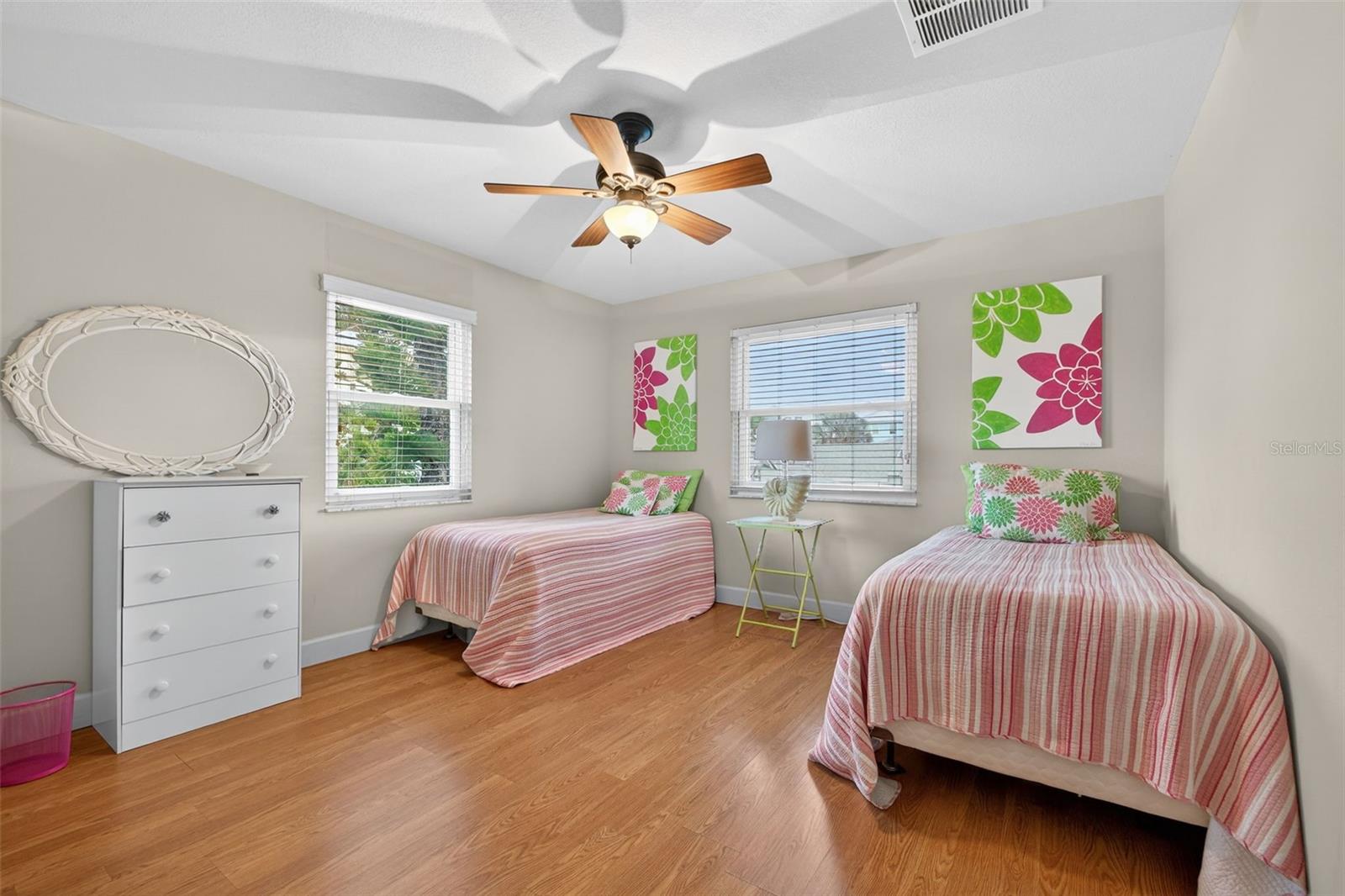 Image 13 of 27 For 118 94th Avenue