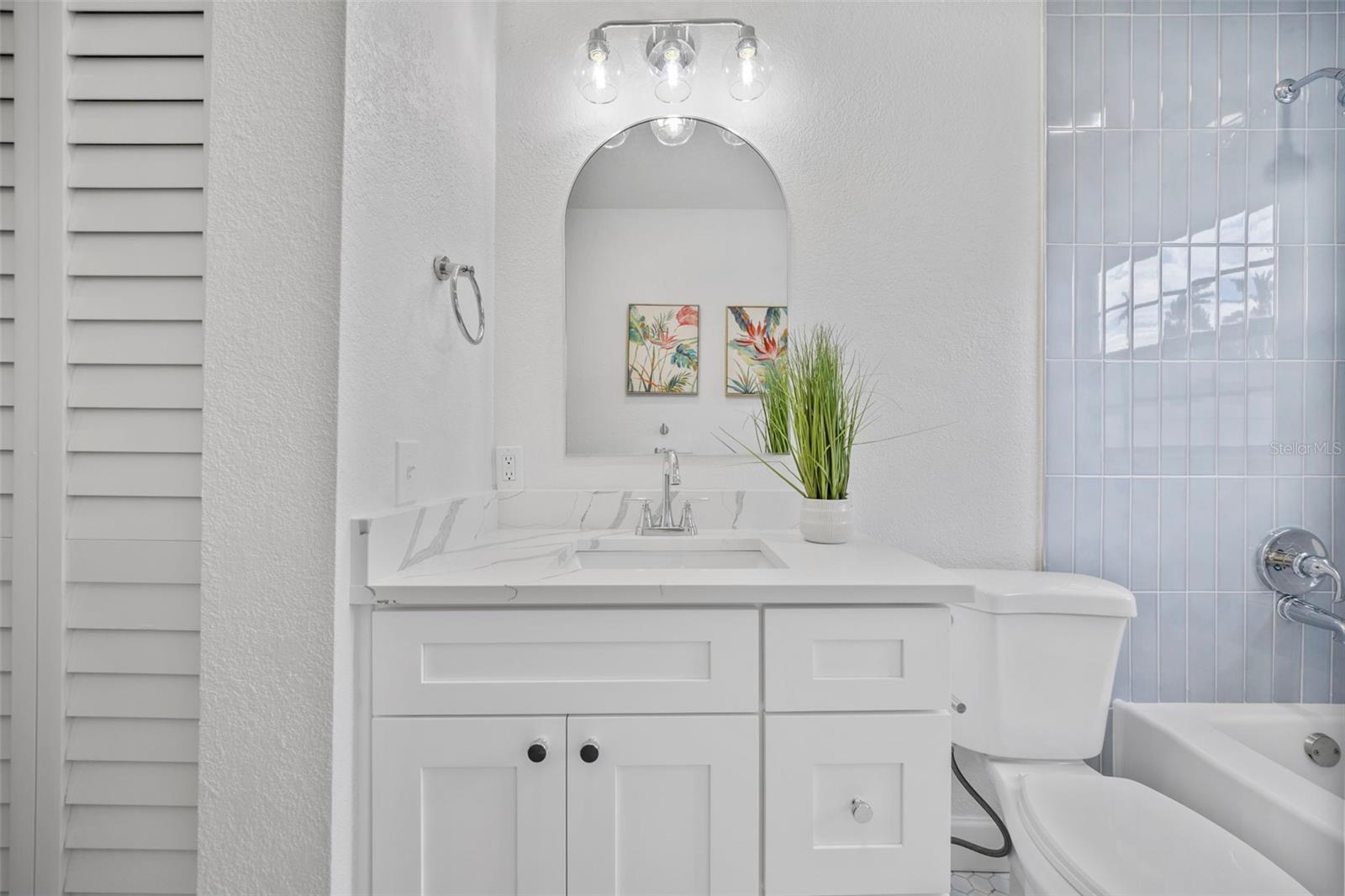 Image 25 of 47 For 4311 Narvarez Way S