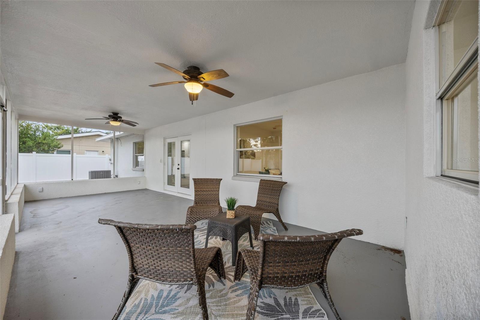 Image 39 of 47 For 4311 Narvarez Way S