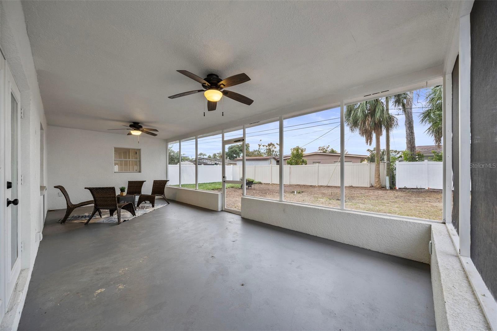 Image 40 of 47 For 4311 Narvarez Way S