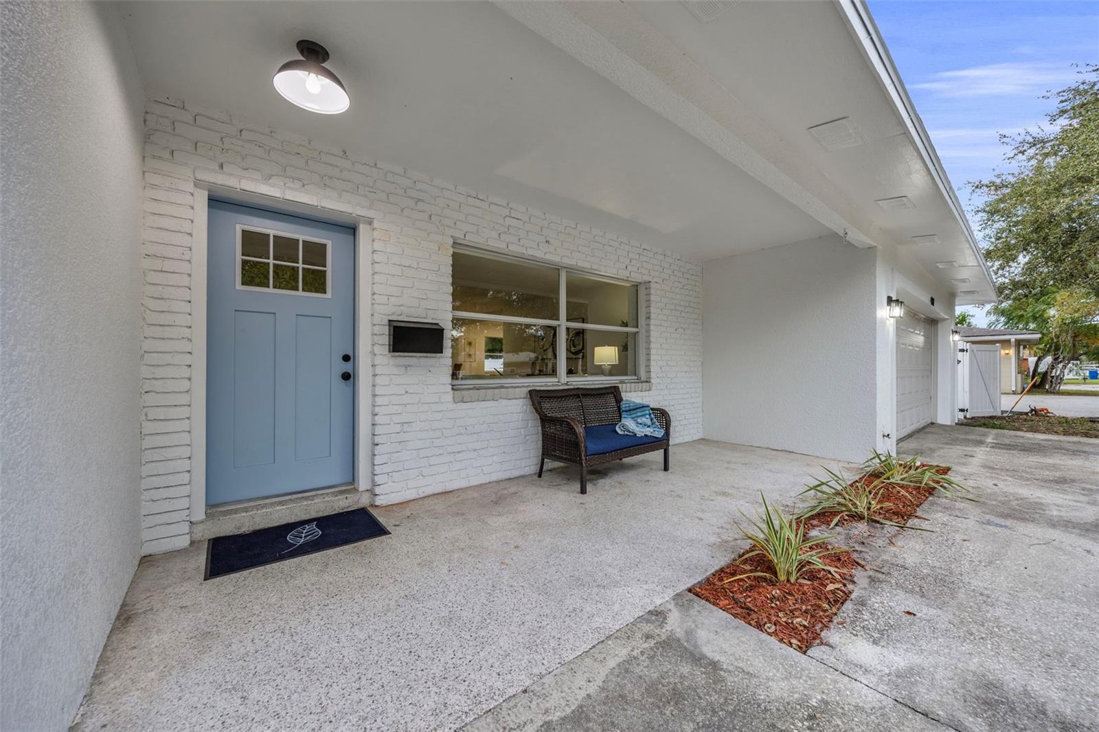 Image 7 of 47 For 4311 Narvarez Way S