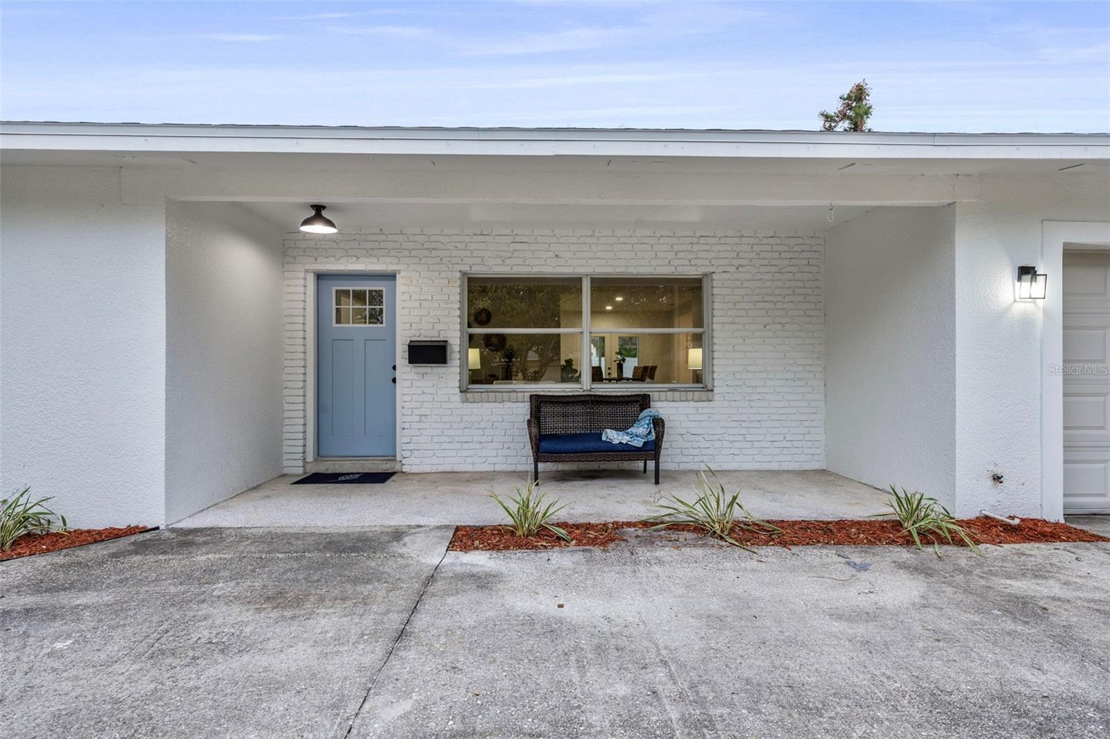 Image 8 of 47 For 4311 Narvarez Way S