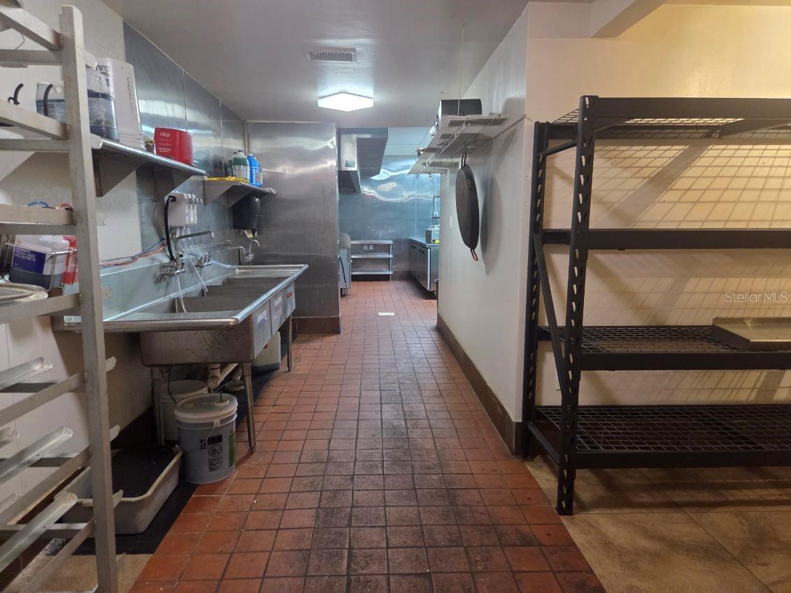 Image 21 of 36 For 38201 10th Avenue