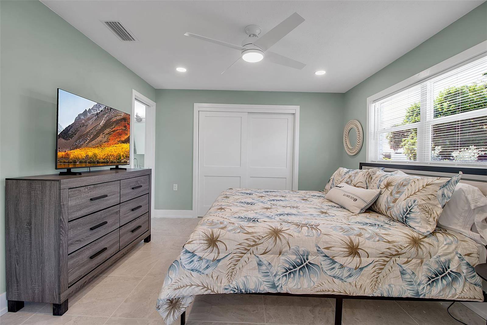 Image 13 of 29 For 713 Saint Judes Drive S 2