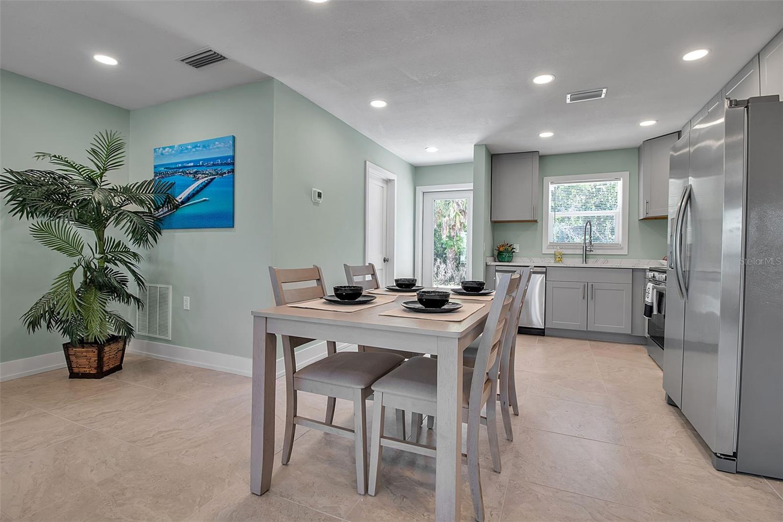 Image 7 of 29 For 713 Saint Judes Drive S 2