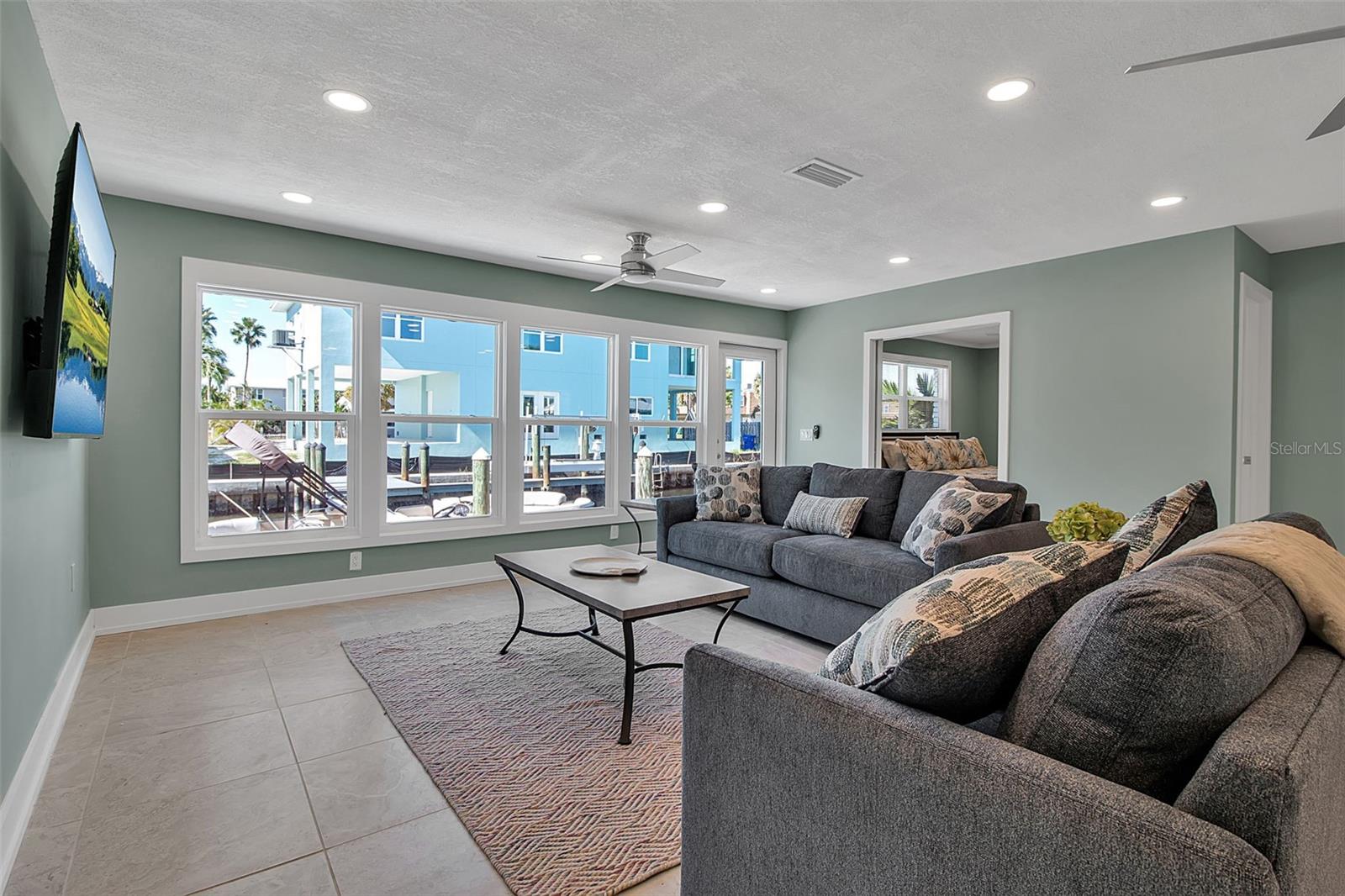 Image 9 of 29 For 713 Saint Judes Drive S 2