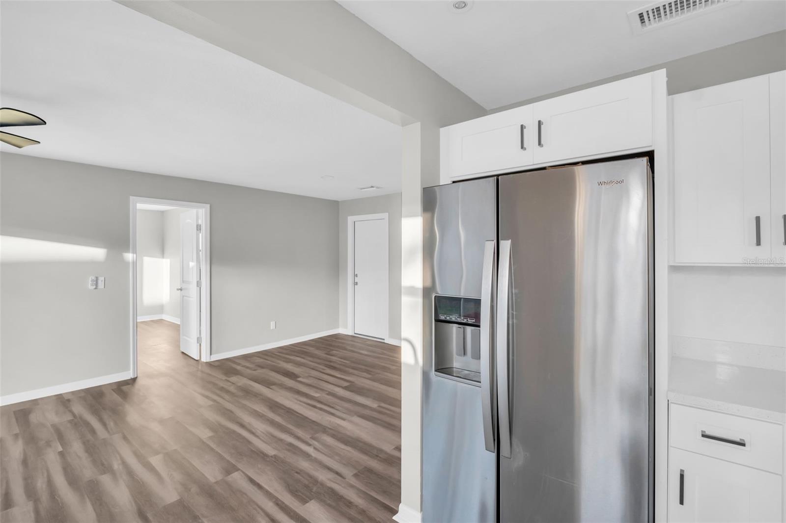 Image 11 of 37 For 12392 Cumberland Drive