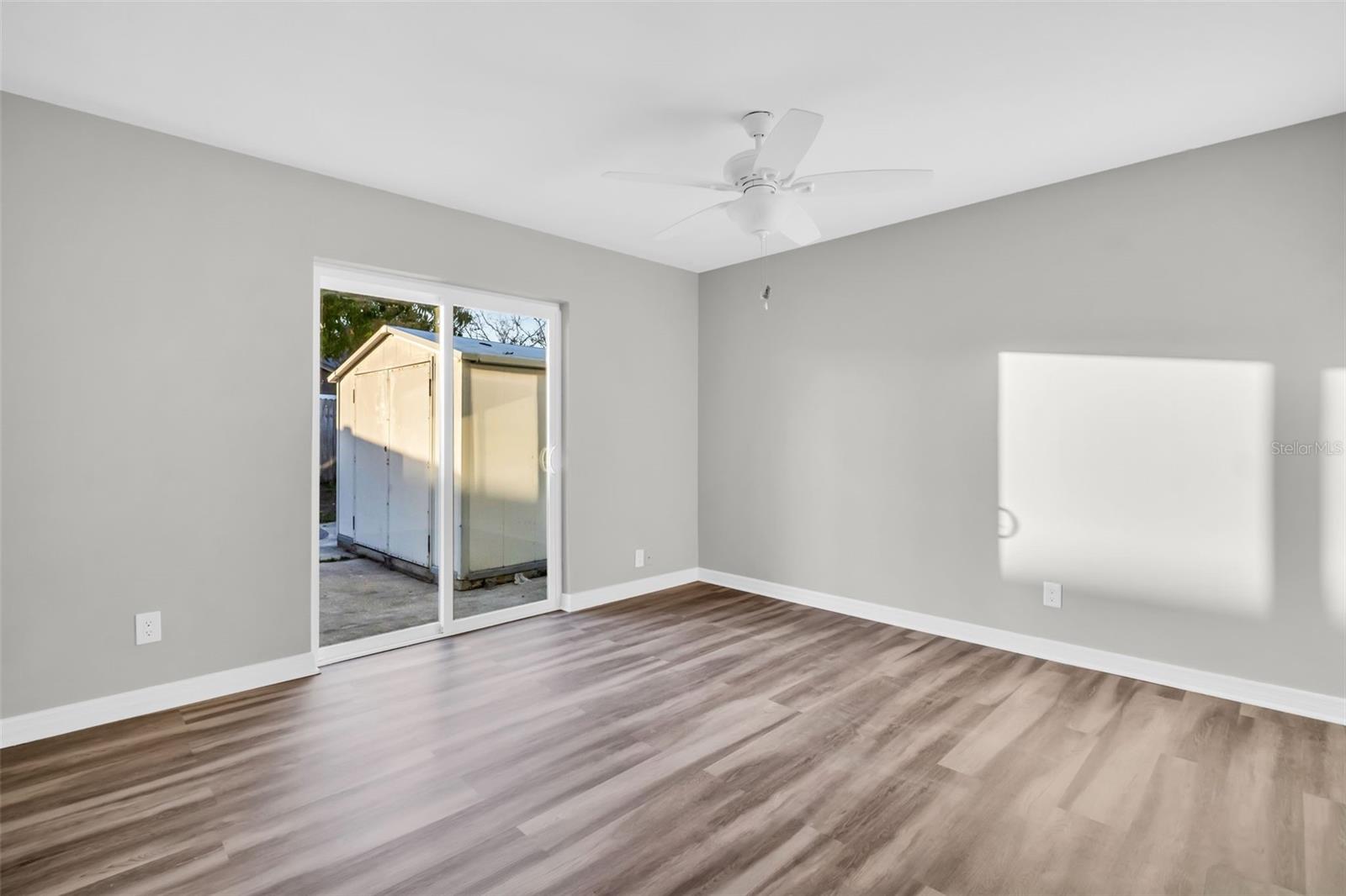 Image 13 of 37 For 12392 Cumberland Drive