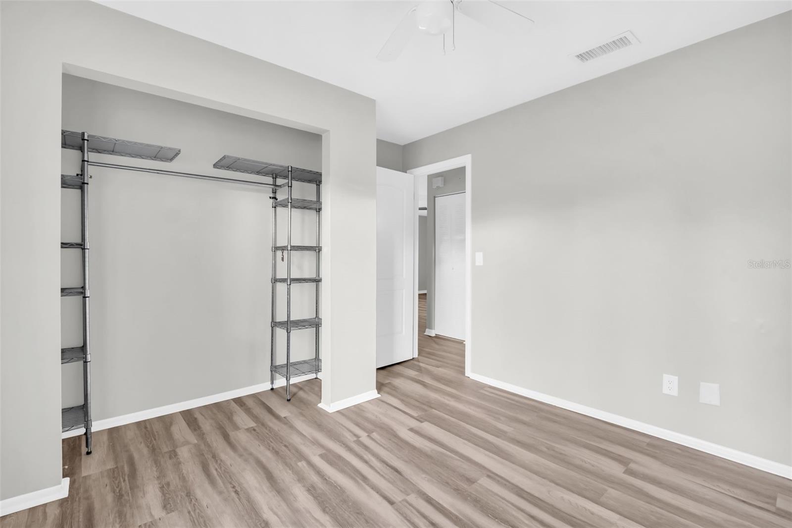 Image 25 of 37 For 12392 Cumberland Drive