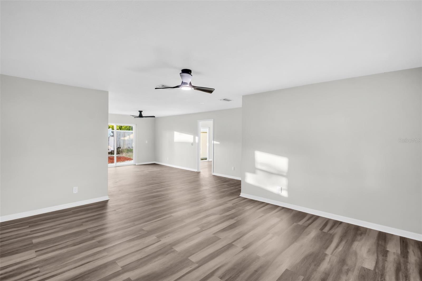 Image 5 of 37 For 12392 Cumberland Drive