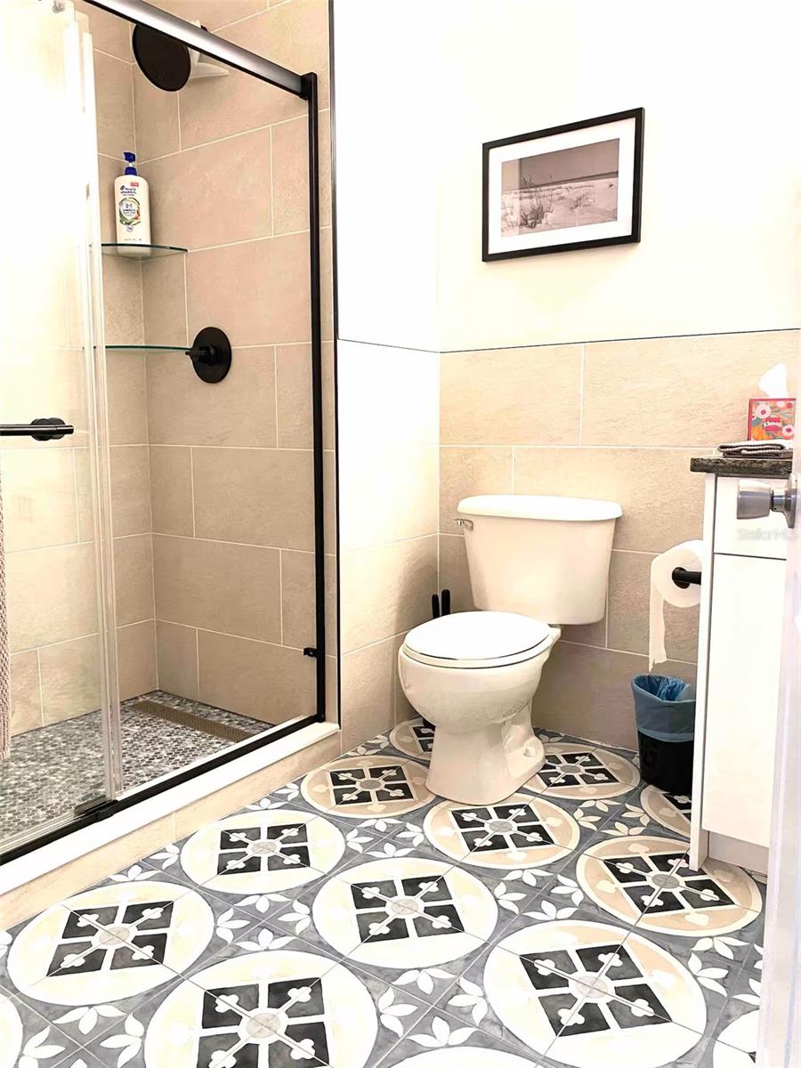 Image 16 of 26 For 1238 Missouri Avenue 103