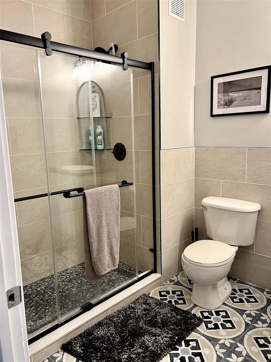 Image 17 of 26 For 1238 Missouri Avenue 103